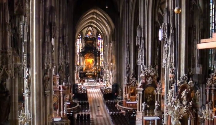 precio y horarios de Stephansdom